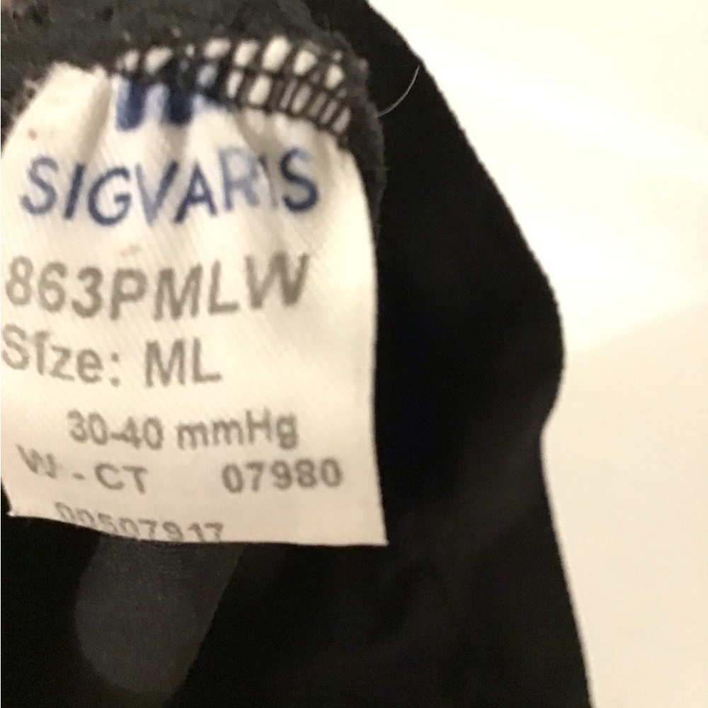 Compression Tights - Picture 3 of 5